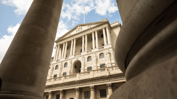 The Bank of England (BOE) building stands in the City of London, U.K., on Monday, July 30, 2018. The BOE is widely expected to raise the rate to 0.75 percent, the second hike since November. Photographer: Jason Alden/Bloomberg