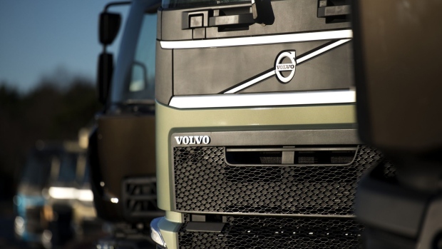A Volvo badge sits on a heavy goods truck outside the Volvo AB demo center in Gothenburg, Sweden, on Wednesday, Dec. 4, 2013. Sweden's krona soared after a report showed confidence among consumers and businesses rose more than estimated in November, prompting economists to scale back their forecasts for an interest rate cut this year. Photographer: Bloomberg/Bloomberg