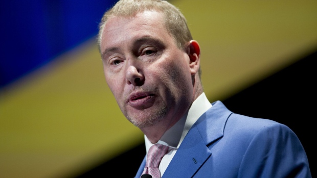 BC-Gundlach-Sees-‘Rough-Waters’-for-Market-as-Fed-Pursues-Taper