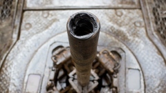 Grease lubricates the connecting collar of an drill pipe on an oil drilling rig, operated by Tatneft PJSC, on an oilfield near Almetyevsk, Tatarstan, Russia, on Wednesday, March 6, 2019. Tatneft explores for, produces, refines, and markets crude oil. Photographer: Andrey Rudakov/Bloomberg