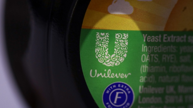 The Unilever NV logo sits on a a jar of Marmite, manufactured by Unilever NV, in this arranged photograph in London, U.K., on Tuesday, Feb. 21, 2017. On Sunday, Kraft Heinz Co. withdrew its bid for Unilever, which would've created the world's No. 2 food-and-beverage company. Photographer: Chris Ratcliffe/Bloomberg