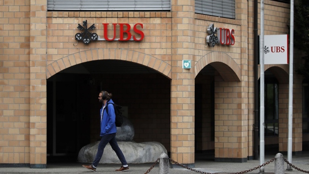 BC-UBS’s-Lovell-Says-Be-Ready-to-Buy-Dips-as-Stocks-Are-Nearly-Oversold