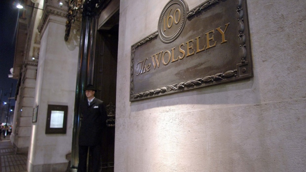 LONDON - APRIL 14: A general view of Celebrity Haunt The Wolseley restaurant as seen on April 14, 2007 in London, England. (Photo by Stuart Wilson/Getty Images)