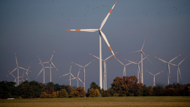 A wind turbine farm near Biegen, in Brandenburg district, Germany. Photographer: Krisztian Bocsi/Bloomberg
