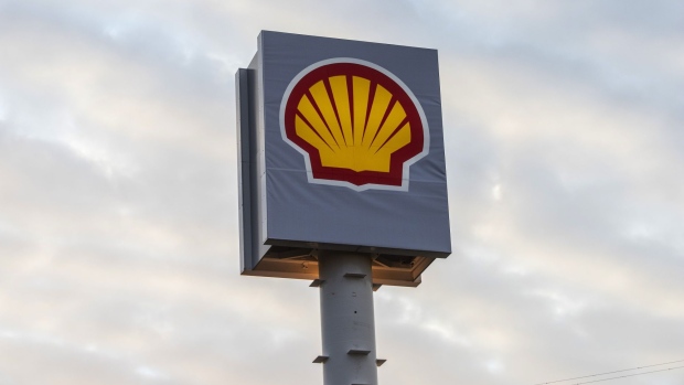 A logo at a Royal Dutch Shell Plc gas station in Rotterdam, Netherlands, on Tuesday, April 27, 2021. Shell reports first quarter earnings on April 29. Photographer: Peter Boer/Bloomberg