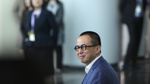 Miliarder Hong Kong pulih dari kesalahan dengan kemenangan dari penawaran umum perdana
