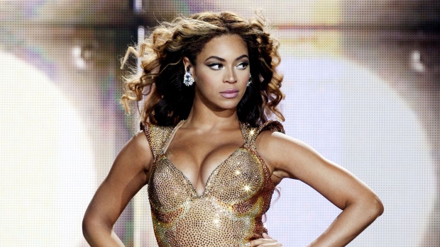 Beyonce performs in Los Angeles.