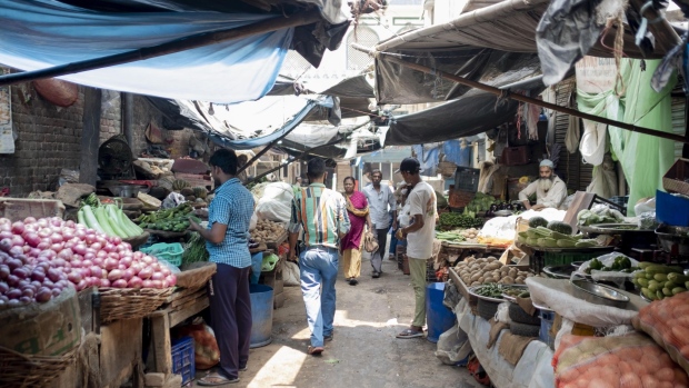 A vegetable market in New Delhi, India, on Wednesday, May 11, 2022. India’s central bank will raise its inflation forecast in the June monetary policy meeting amid elevated commodity prices, possibly setting the stage for more interest rate increases by August, a person familiar with the matter said.