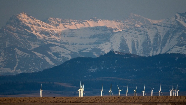 The TransAlta Cowley North wind farm near Cowley, Alberta, Canada, on Monday, April 25, 2022. Prime Minister Justin Trudeau’s government wants a 42% reduction in emissions from the oil and gas sector as part of Canada’s plan to meet its 2030 emissions-reduction goal.