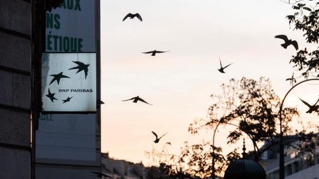 A BNP Paribas SA logo outside bank branch in Paris, France, on Tuesday, Nov. 3, 2020. BNP’s debt and equity trading beat estimates as the French bank benefited from volatile markets, while joining European peers in posting lower-than-expected bad-loan provisions from the pandemic.