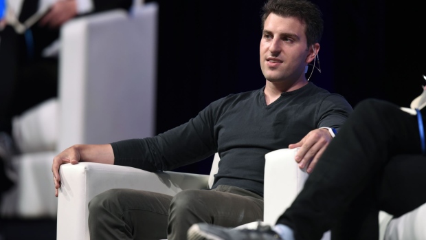 https://www.bnnbloomberg.ca/airbnb-ceo-isn-t-worried-about-a-sluggish-economy-hurting-travel-1.1801174