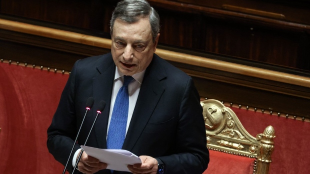 L’ultima legge di Draghi come Primo Ministro italiano aumenta il sostegno alle imprese
