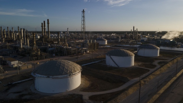 Marathon Petroleum Opens UK Office Ahead of EU's Russia Sanctions - BNN  Bloomberg