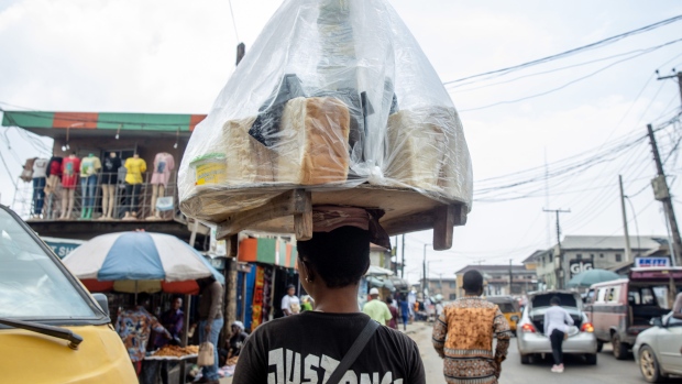 A street vendor in Lagos, Nigeria. Photographer: Damilola Onafuwa/Bloomberg