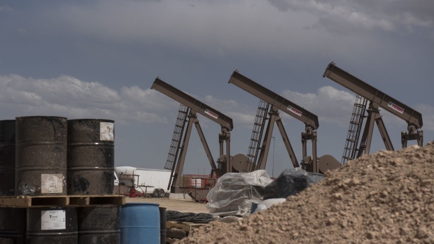 A Diamondback Energy oil rig in Midland, Texas. Photographer: Callaghan O'Hare/Bloomberg
