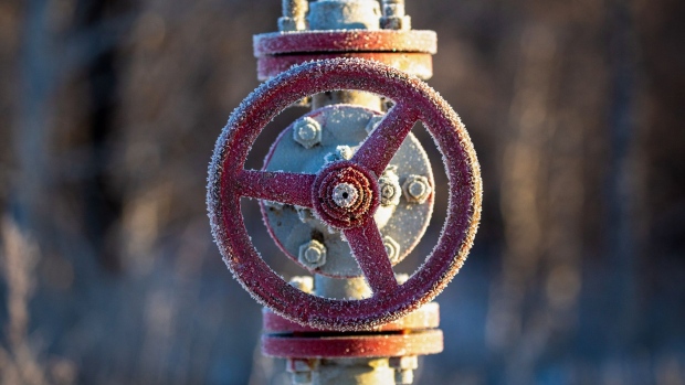 A valve control wheel on a crude oil pipe in Russia. Photographer: Bloomberg Creative Photos/Bloomberg Creative Collection