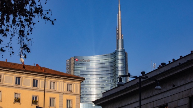 The 31-story asymmetrical tower, designed by architect Cesar Pelli, that contains the Unicredit SpA headquarters, center, in Milan, Italy, on Saturday Jan. 22, 2022. Starting Thursday, the region’s top lenders are set to report their highest annual trading and capital markets revenues in seven years and an almost halving of their bad loan provisions in the final quarter of the 2021 from a year earlier. Photographer: Francesca Volpi/Bloomberg