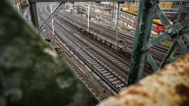 LONDON, ENGLAND - JANUARY 03: Empty train tracks are seen from a bridge on January 03, 2023 in north London, England. General secretary of the Rail, Maritime and Transport Workers (RMT) union, Mick Lynch, said he believed a deal could be reached but that ministers had been absent since a meeting in mid-December. (Photo by Leon Neal/Getty Images)