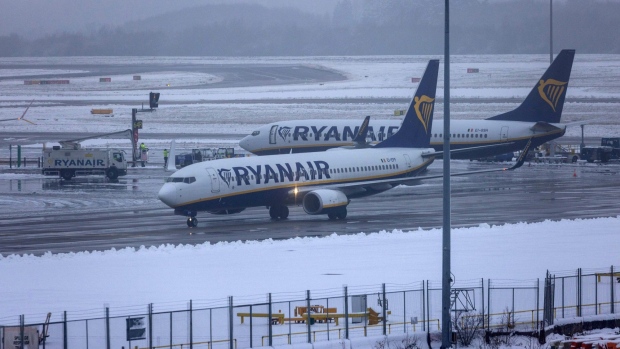 Passenger aircraft operated by Ryanair Holdings in Stansted, UK. Photographer: Chris Ratcliffe/Bloomberg