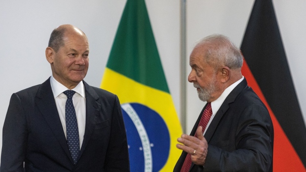 Luiz Inacio Lula da Silva, right, and Olaf Scholz in Brasilia on Jan. 30. Photographer: Arthur Menescal/Bloomberg