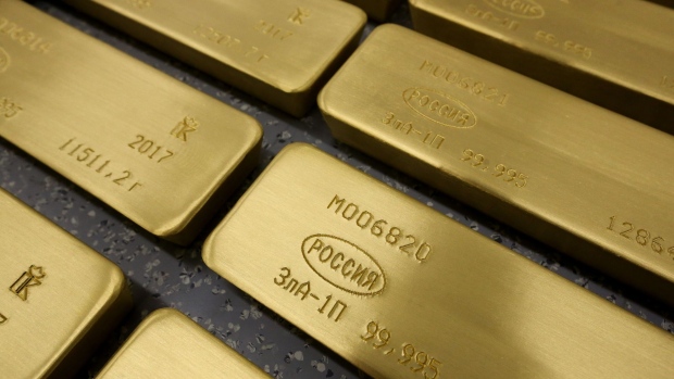 Gold bars with engravings to identify the purity content, the year of manufacture and the country of origin, sit on a trolley ahead of distribution at the JSC Krastsvetmet non-ferrous metals plant in Krasnoyarsk, Russia, on Friday, March 3, 2017. Krastsvetmet refines and releases nonferrous metals. Photographer: Andrey Rudakov/Bloomberg