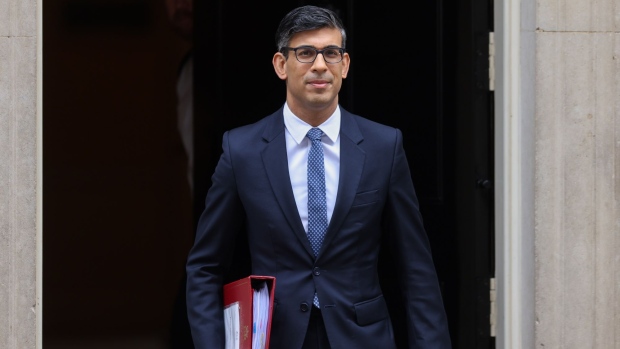 Rishi Sunak, UK prime minister, departs 10 Downing Street in London, UK, on Wednesday, March 15, 2023. UK Chancellor of the Exchequer Jeremy Hunt will pledge to drive economic growth by unblocking business investment in his first budget, in which he will set out tax-and-spend policies for the last full year before the next election.