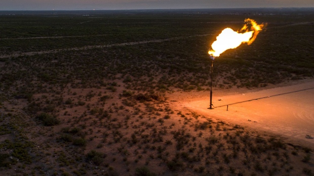 A gas flare in a field near Mentone, Texas. Photographer: Bronte Wittpenn/Bloomberg