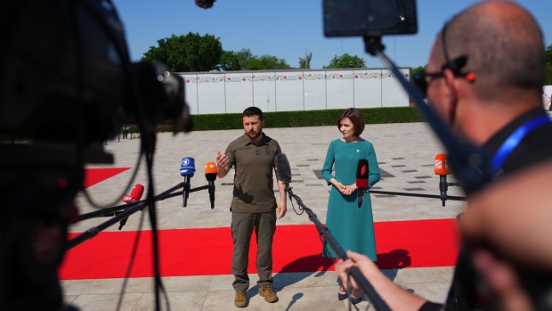 Maia Sandu welcomes Ukraine Volodymyr Zelenskiy near Chisinau, Moldova, on June 1. Photographer: Carl Court/Getty Images