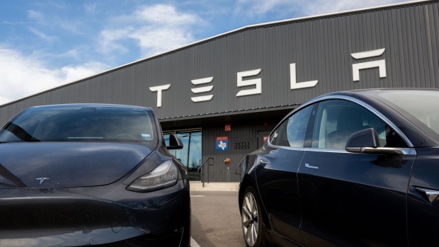 AUSTIN, TEXAS - JANUARY 03: Tesla cars are seen on a lot at a Tesla dealership on January 03, 2023 in Austin, Texas. Tesla's quarterly earnings fell short of Wall Street's expectations and its 2022 delivery target, losing approximately $675 billion in market valuation. CEO Elon Musk suggested that 2022's economic interest rates hurt vehicle demand. (Photo by Brandon Bell/Getty Images)