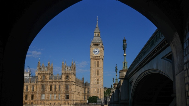 Elizabeth Tower, also known as Big Ben, and Westminster Bridge in London,, UK, on Monday, July 11, 2022. UK Prime Minister Boris Johnson quit as Conservative leader last Thursday after a dramatic mass revolt from his ministers, following a series of scandals that have overshadowed his three-year premiership. Photographer: Jason Alden/Bloomberg