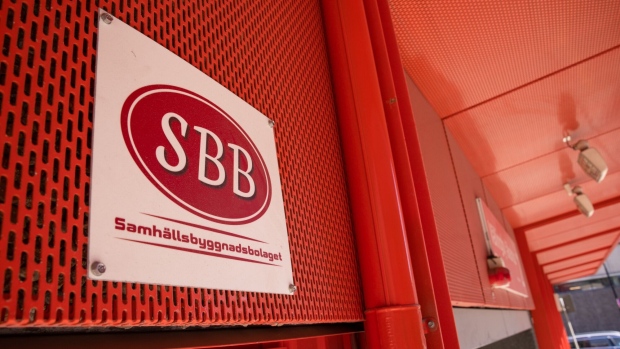 A plaque bearing the Samhallsbyggnadsbolaget i Norden AB (SBB) logo on a property managed by the company in Stockholm, Sweden, on Friday, May 12, 2023. Ilija Batljan, the former chief executive of troubled Swedish landlord SBB, has shifted some of his 8.3% stake in the company into an investment firm that bears his name. Photographer: Andrey Rudakov/Bloomberg