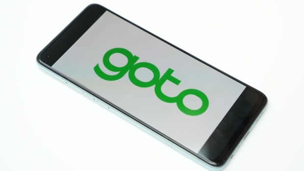 The Goto logo on a smartphone arranged in Jakarta, Indonesia, on Monday, Dec. 12, 2022. GoTo Group jumped Tuesday as investors focused on valuation after recent sharp declines and Indonesia’s bourse said it’s monitoring the stock’s movements. Shares of the Indonesian tech startup have fallen more than 70 percent since it's listing in April.