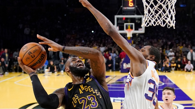 Los Angeles Lakers defeat the Phoenix Suns in NBA In-Season Tournament Quarter Finals.