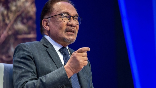 Anwar Ibrahim Photographer: David Paul Morris/Bloomberg