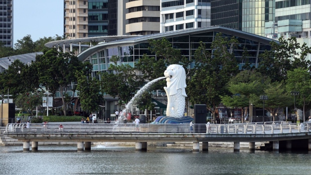 The Merlion statue in Singapore, on Tuesday, Jan. 3, 2023. Singapore's recovery held up in 2022, with a relatively strong year-end performance shoring up the economy ahead of an expected global slowdown this year. Photographer: Lionel Ng/Bloomberg