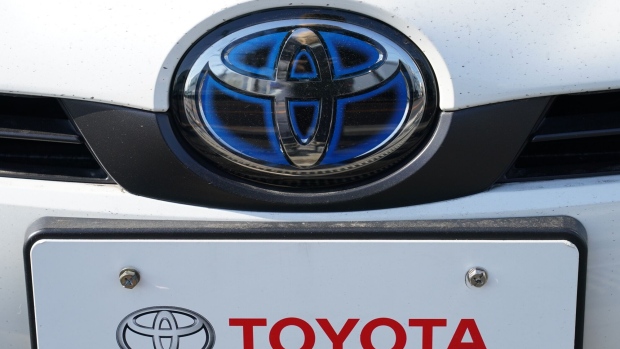 The Toyota Motor Corp. badge. Photographer: Toru Hanai/Bloomberg