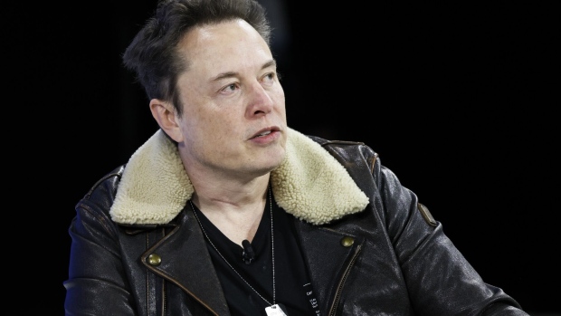 Elon Musk Photographer: Michael M. Santiago/Getty Images