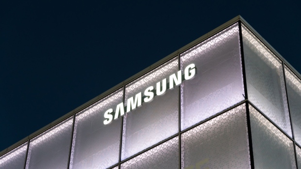 The federal funding for Samsung would come alongside significant additional US investment by the firm. Photographer: SeongJoon Cho/Bloomberg