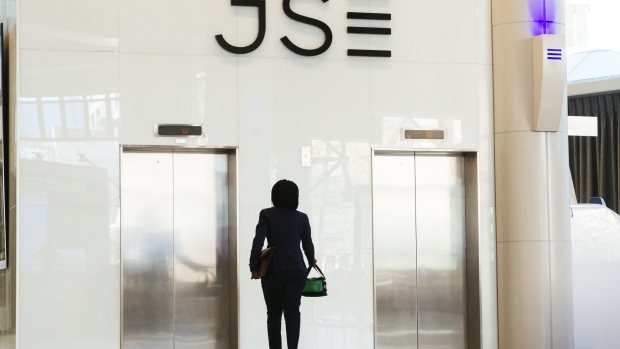 <p>JSE is in talks with two other African exchanges to collaborate on trading the offsets using the platform the South African exchange has put in place. </p>