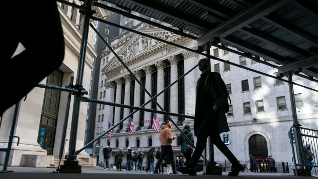2024 2 16 ݿ ̱  ǰŷ(NYSE)  ڵ. ƮƮ ǥ ӵ  ֽİ ä ϶ϴ  ټ     ָ ϰ ִ. ⸦ äϱ   ݸ ϸ θ  Դϴ.  ۰: Michael Nagle/Bloomberg