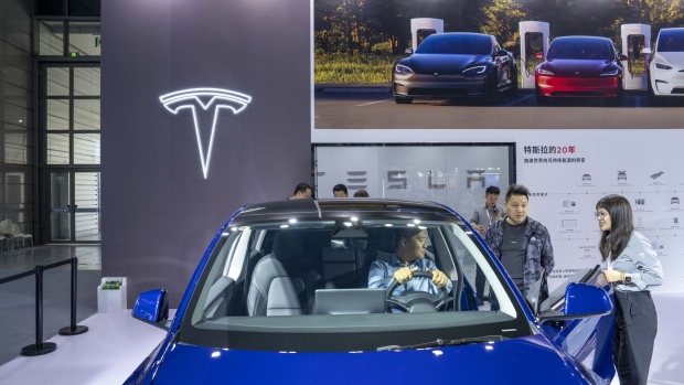 <p>Tesla Inc. increased the price of its most popular Model Y sport utility vehicle.</p>