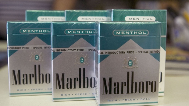 Packs of Marlboro menthol cigarettes Photographer: Daniel Acker/Bloomberg