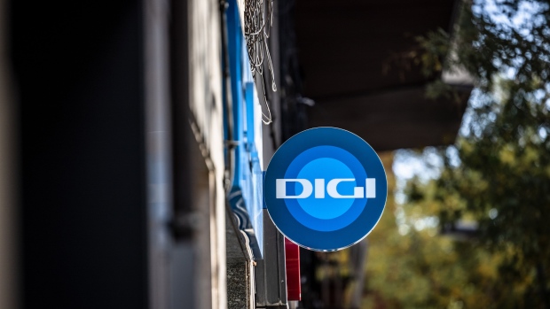 Digi Communications branding.