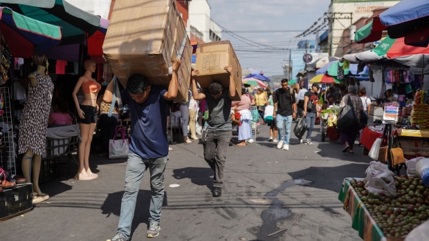 <p>A street market in San Salvador, El Salvador, on March 19.</p>