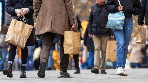 Shoppers in Berlin. Photographer: Krisztian Bocsi/Bloomberg
