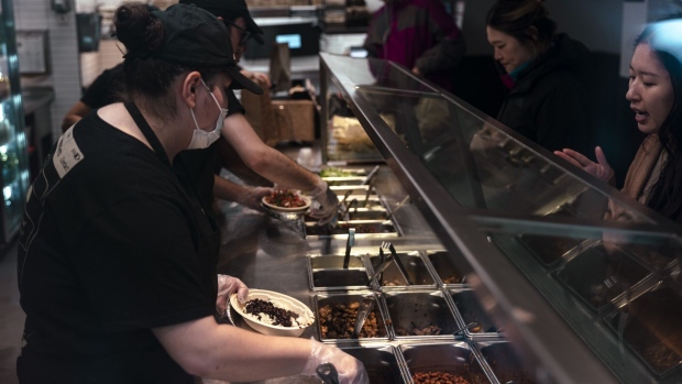 <p>Chipotle’s same-store sales rose 7% in the first quarter, exceeding the average analyst estimate.</p>