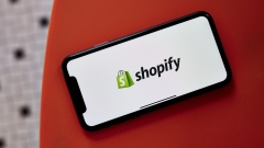 The Shopify logo on a smartphone. Photographer: Gabby Jones/Bloomberg