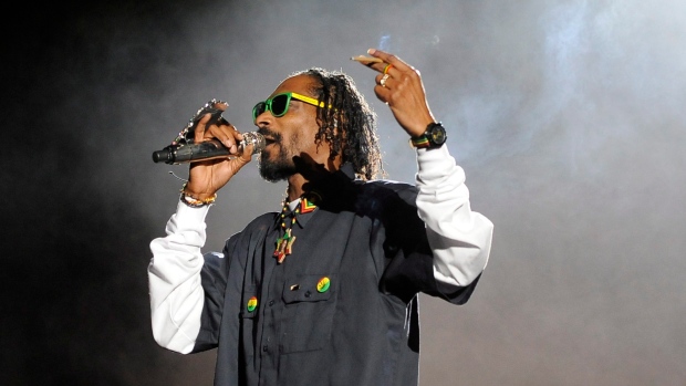 Snoop Dogg performs at 2012 Coachella