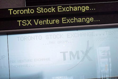 S&P/TSX composite index down more than 100 points, oil heads higher