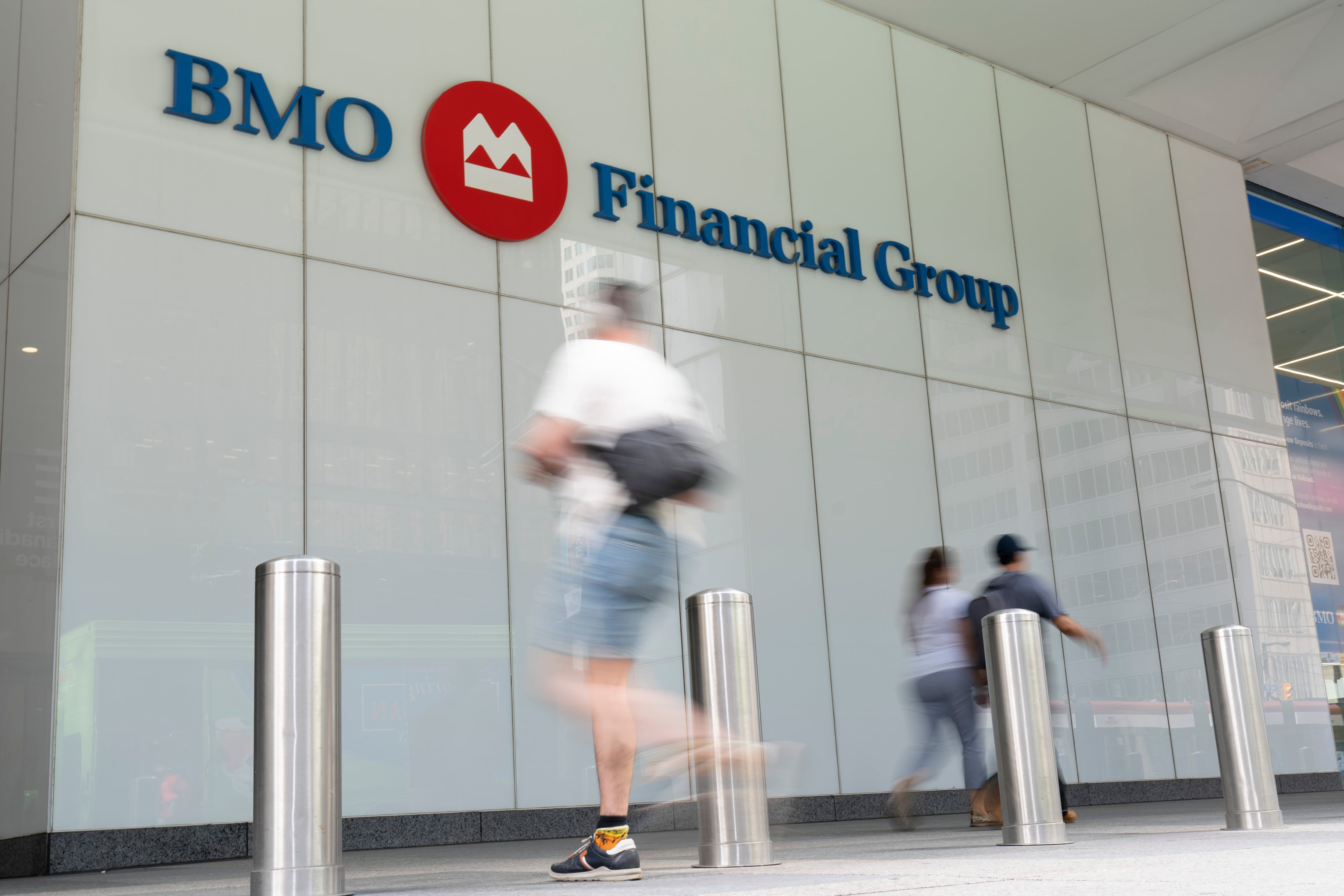 RBC , BMO to sell Moneris to Francisco Partners in $2B deal